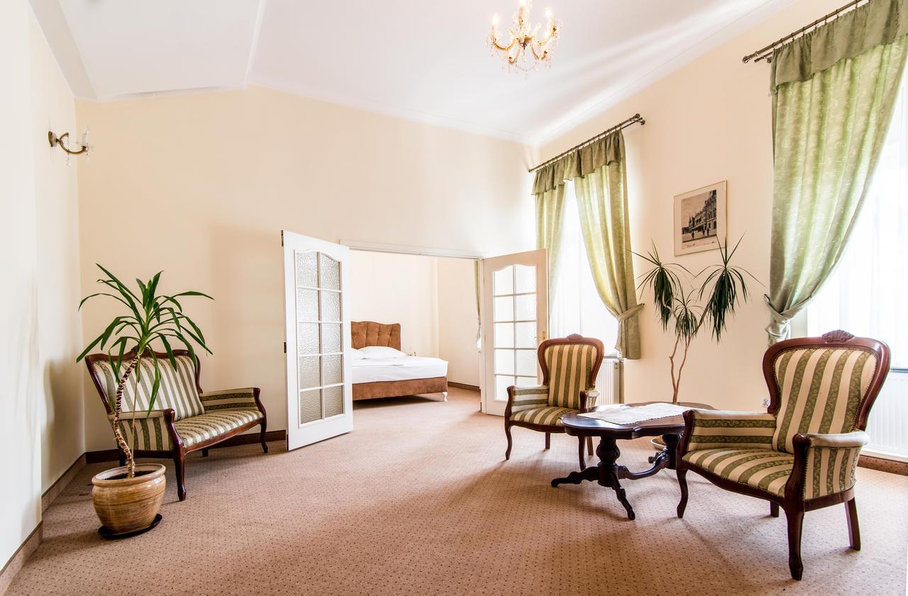Hotel Piast スウプスク エクステリア 写真