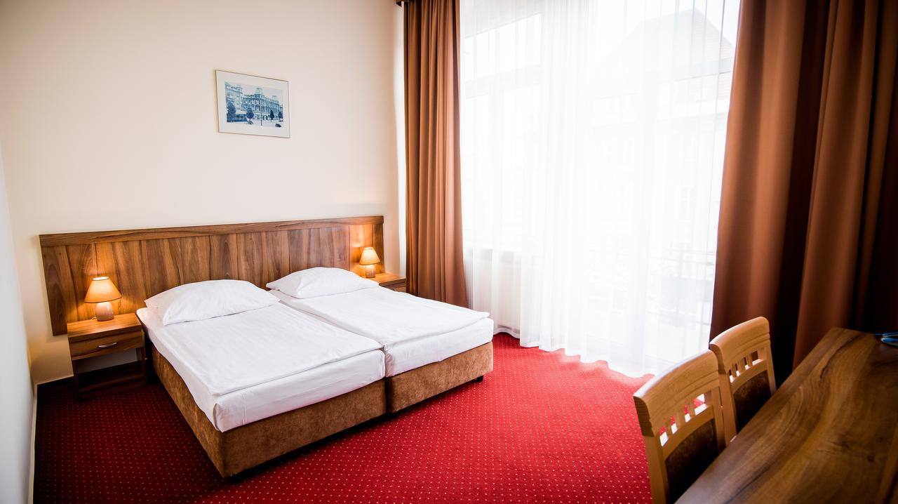 Hotel Piast スウプスク エクステリア 写真